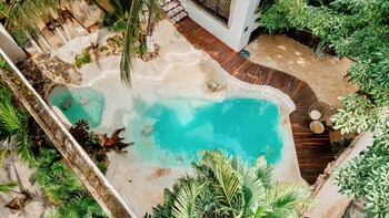 enigmatic hotel experience