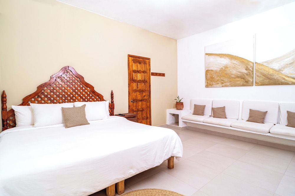 enigmatic hotel experience