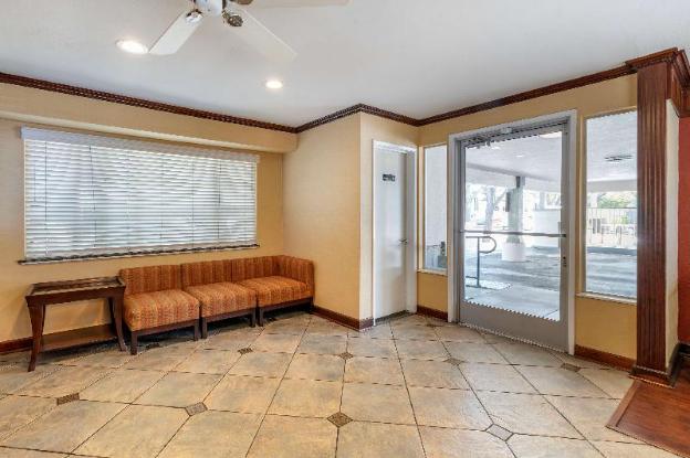 best western town house lodge