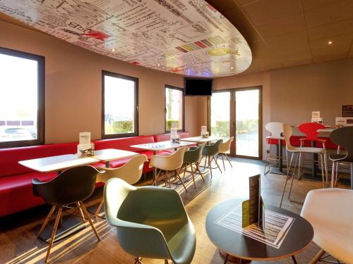 Ibis Brussels Airport,,3 star