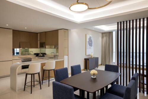 hilton manama