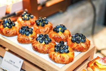 yuexiu hotel guangzhou curio collection by hilton