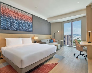 hyatt place yantai development zone