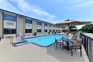 Baymont By Wyndham Ardmore I-35,Near Greater Southwest Historical Museum,3 star