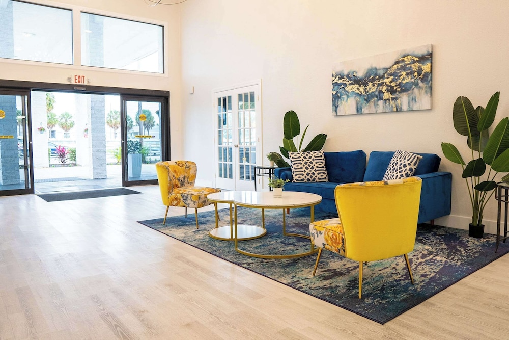 rodeway inn clearwater central