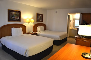 rodeway inn clearwater central