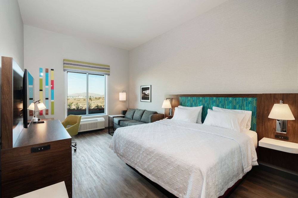 hampton inn riverside march air force base