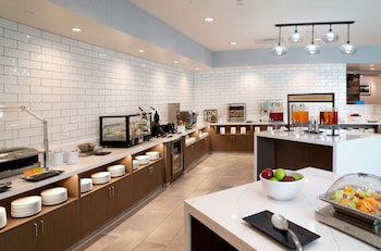 hampton inn riverside march air force base