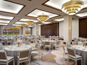 thompson palm springs by hyatt