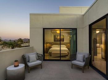 thompson palm springs by hyatt