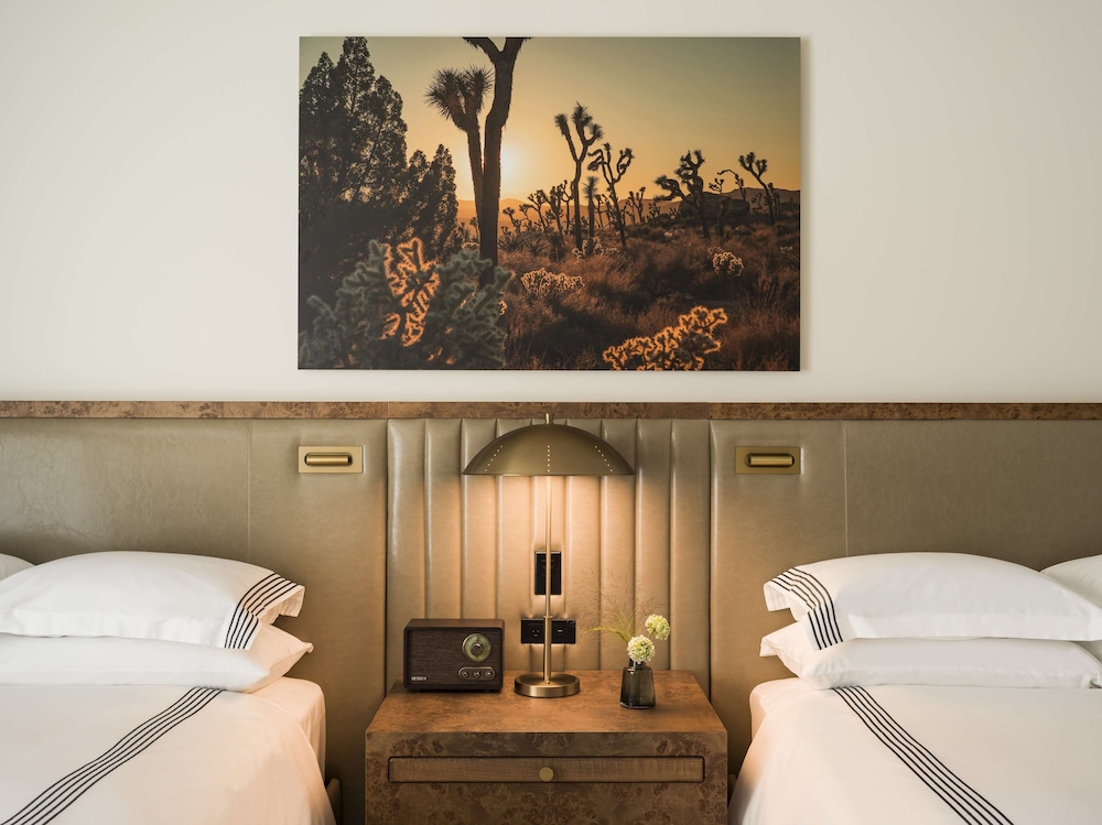 thompson palm springs by hyatt