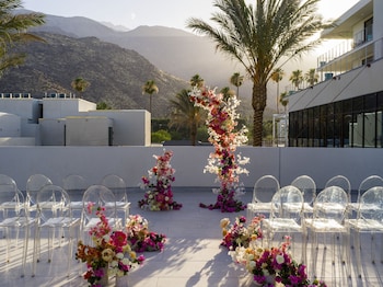 thompson palm springs by hyatt