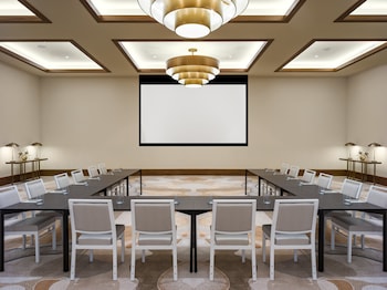 thompson palm springs by hyatt