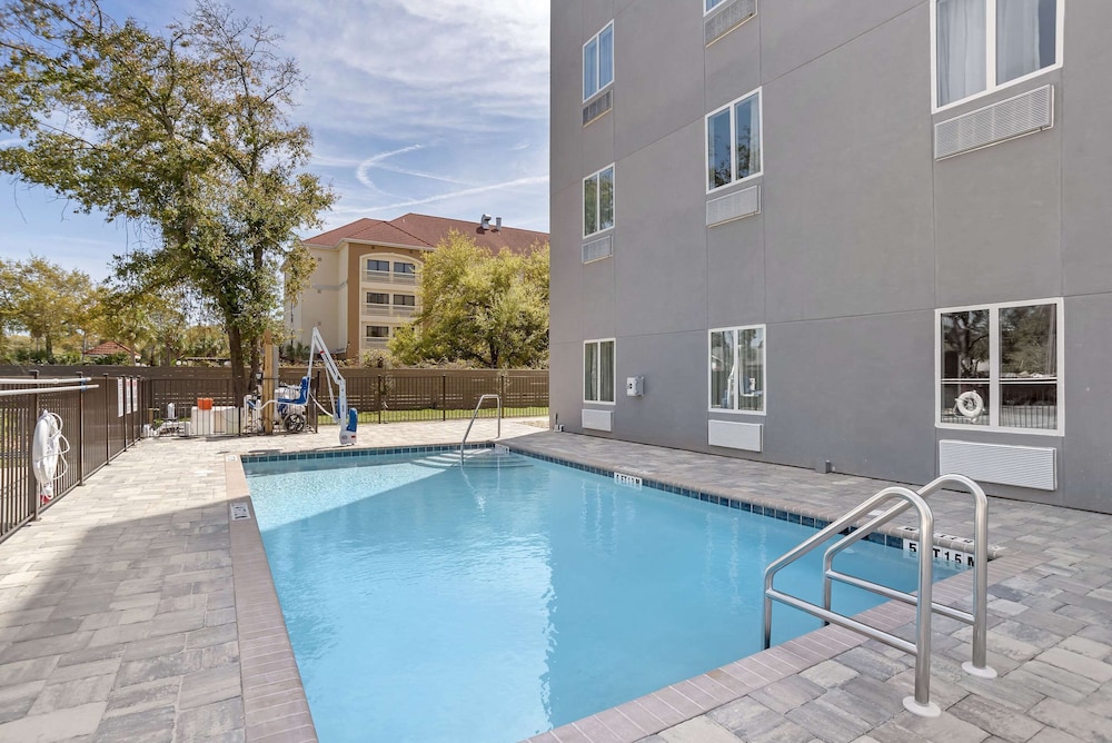 sleep inn and suites fort walton beach destin west