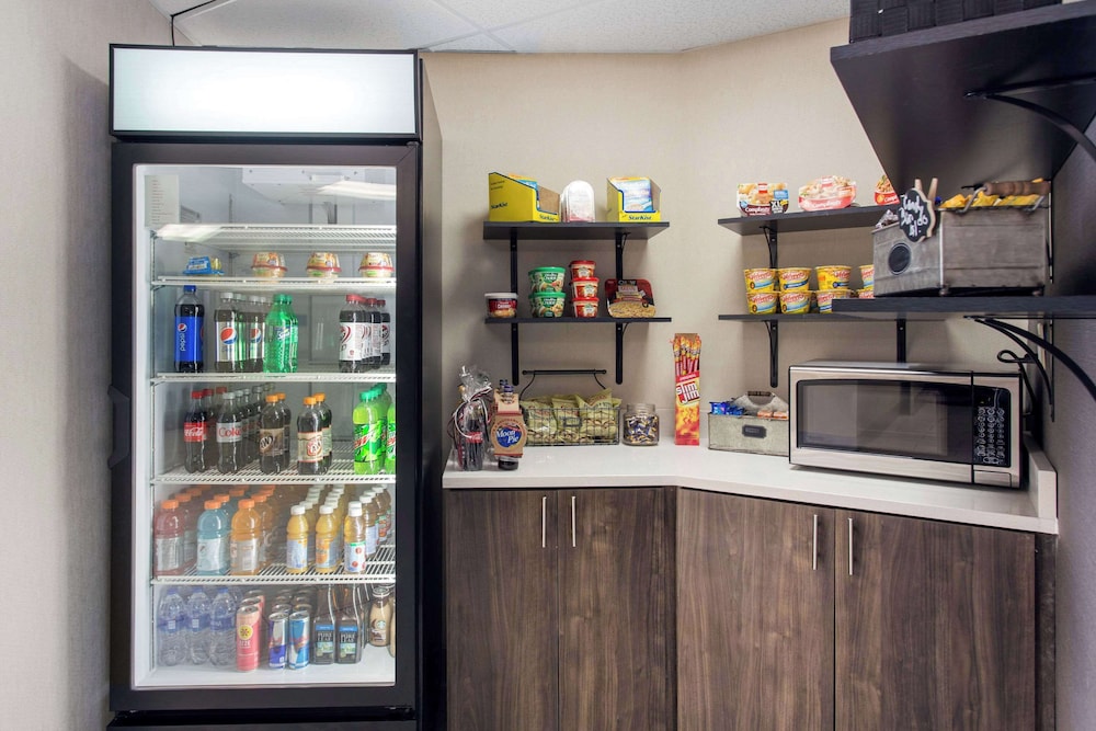 gallus stadium park inn ascend hotel collection