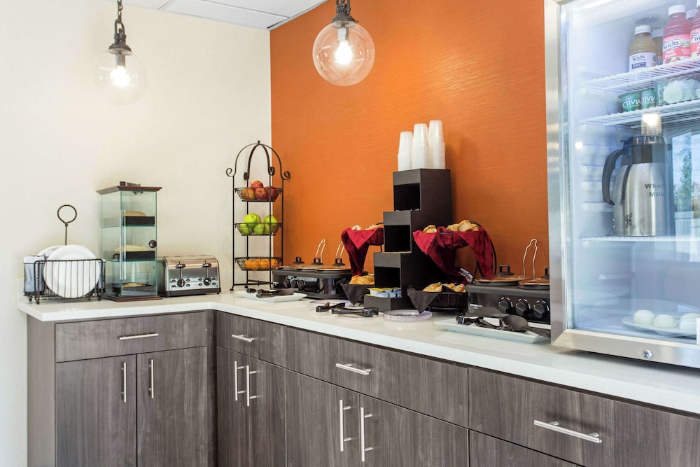 gallus stadium park inn ascend hotel collection