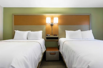 gallus stadium park inn ascend hotel collection