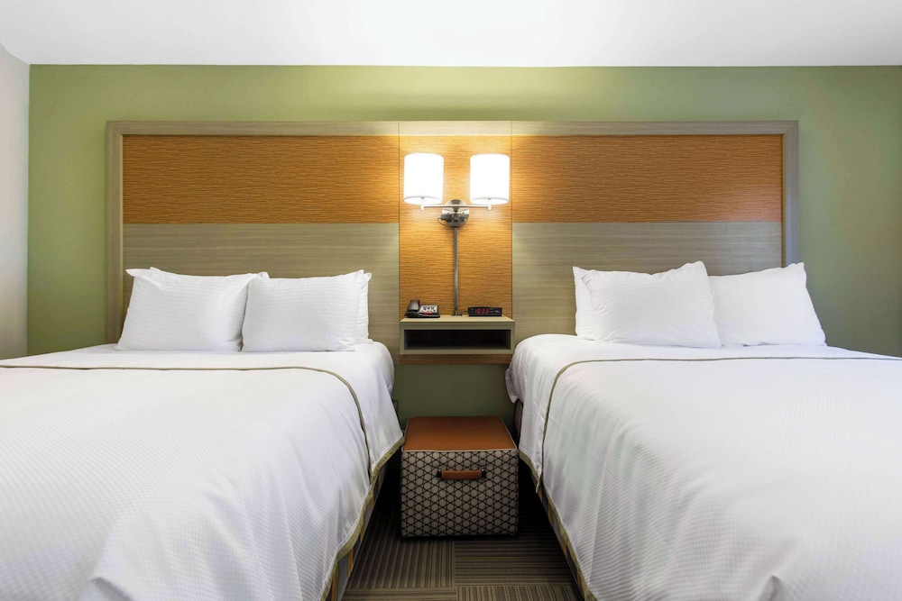 gallus stadium park inn ascend hotel collection