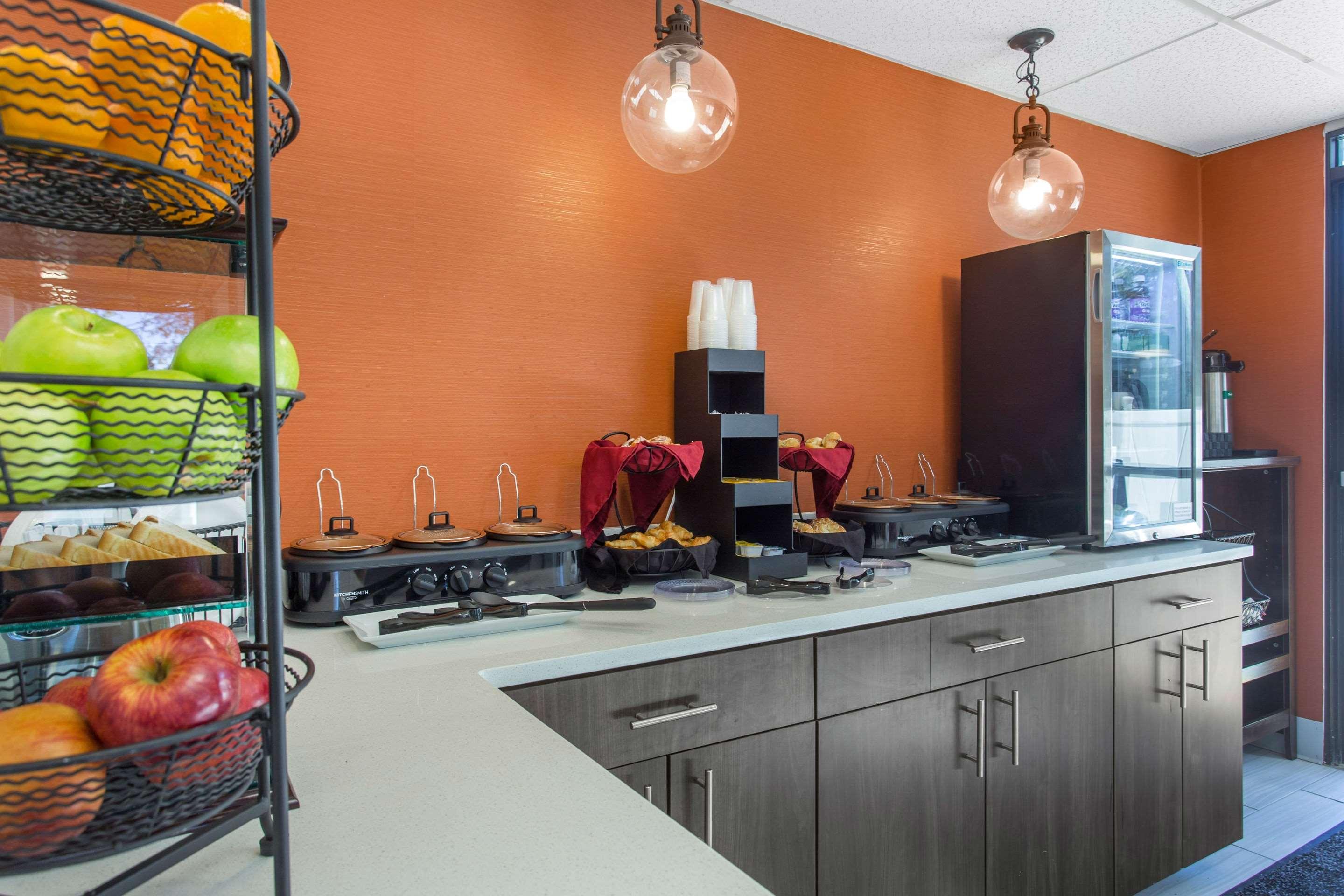 gallus stadium park inn ascend hotel collection