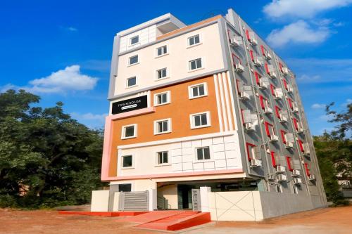 Super Townhouse Nanak Ram Guda Near Waverock Sez,Nanakramguda,4 star