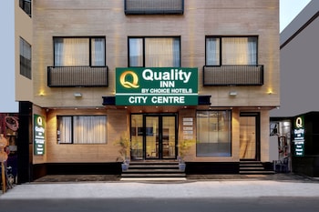 quality inn city center varanasi