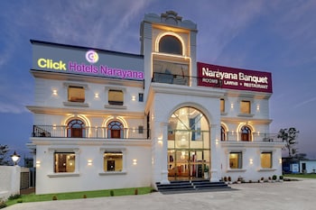click hotel narayana