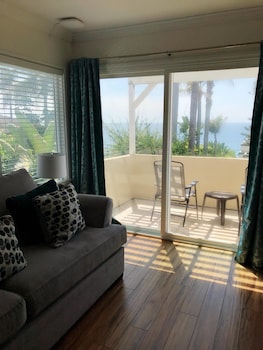laguna cove hotel