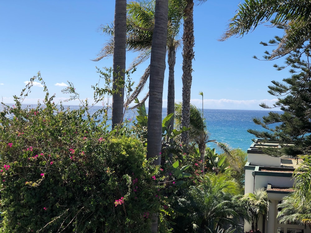 laguna cove hotel