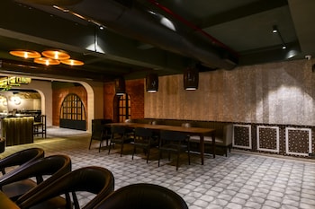 regenta inn downton raipur