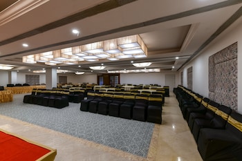 regenta inn downton raipur