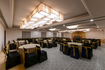 regenta inn downton raipur