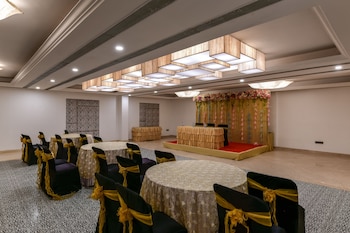 regenta inn downton raipur