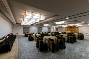 regenta inn downton raipur