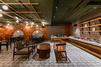 regenta inn downton raipur