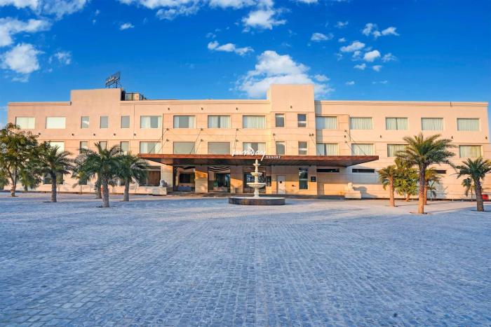 sunday resort manesar