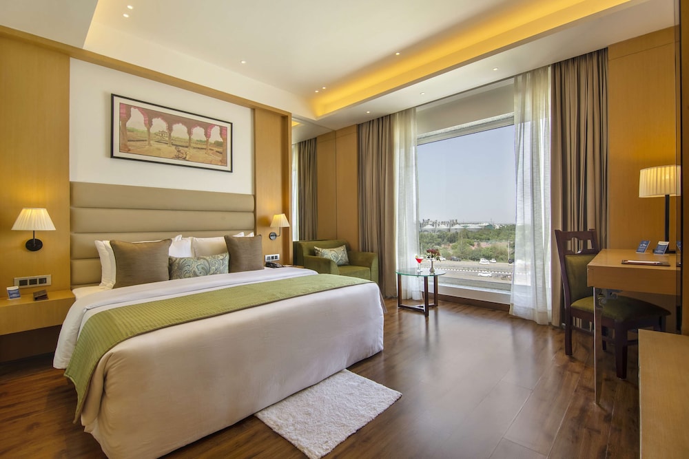 sarovar portico sonipat