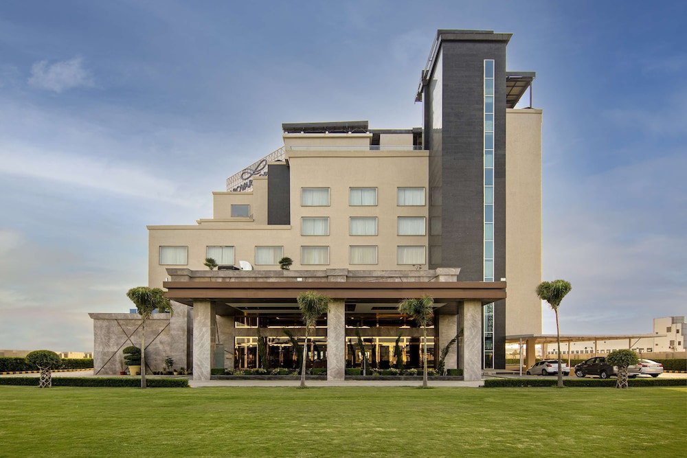 sarovar portico sonipat