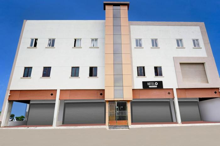 super hotel o radha residency