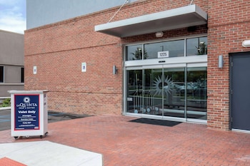 la quinta inn and suites by wyndham chattanooga downtown south