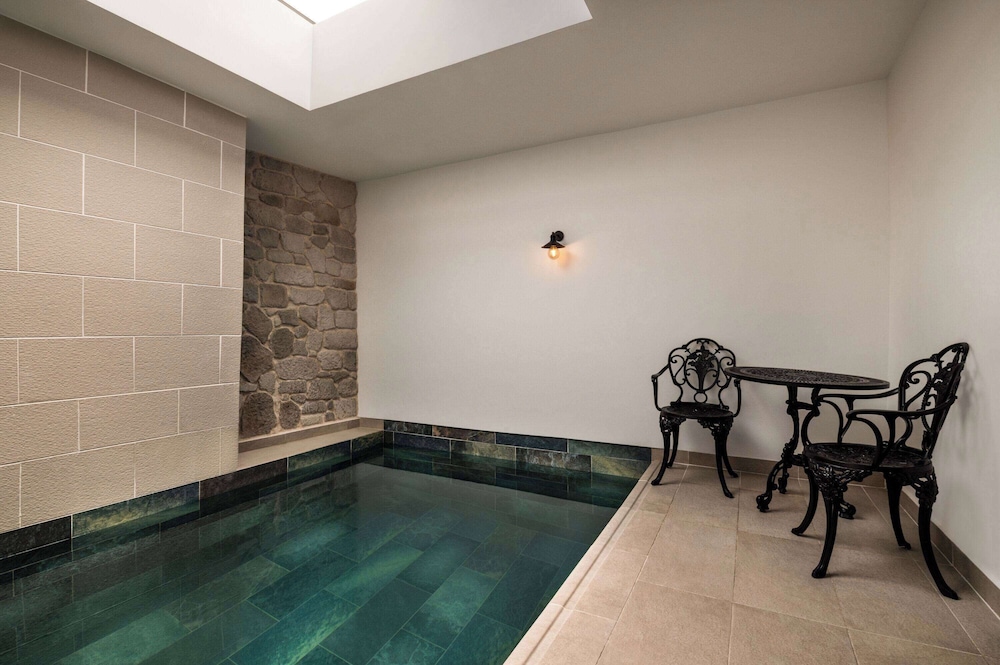 boreas hotel trademark collection by wyndham