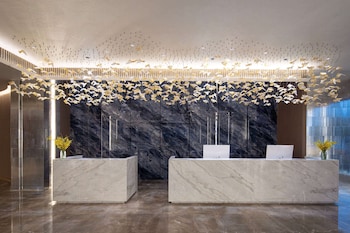 hawthorn by wyndham honghe mile hot spring