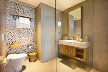 ikosharold suites seminyak