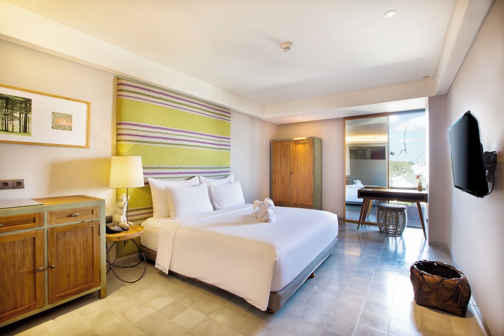 ikosharold suites seminyak