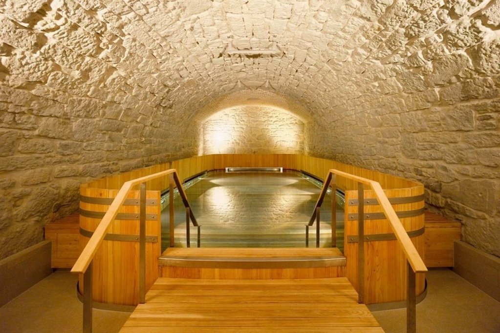 b2 boutique hotel spa