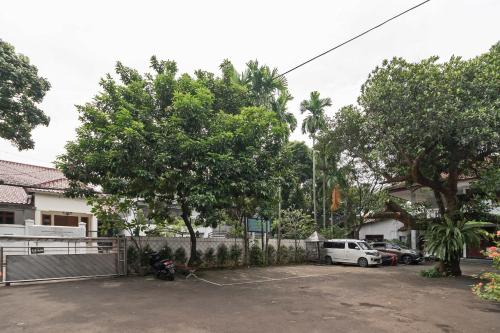 urbanview hotel minongga pondok labu by reddoorz