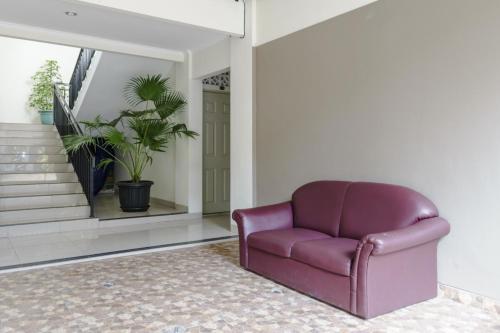 urbanview hotel minongga pondok labu by reddoorz
