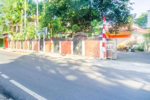 urbanview hotel minongga pondok labu by reddoorz