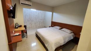 sunnyday inn merauke