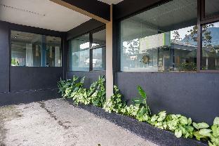 urbanview hotel umbrella dieng by reddoorz