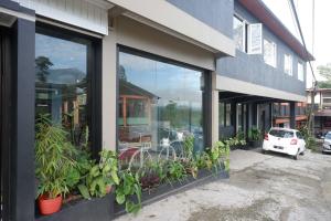 urbanview hotel umbrella dieng by reddoorz